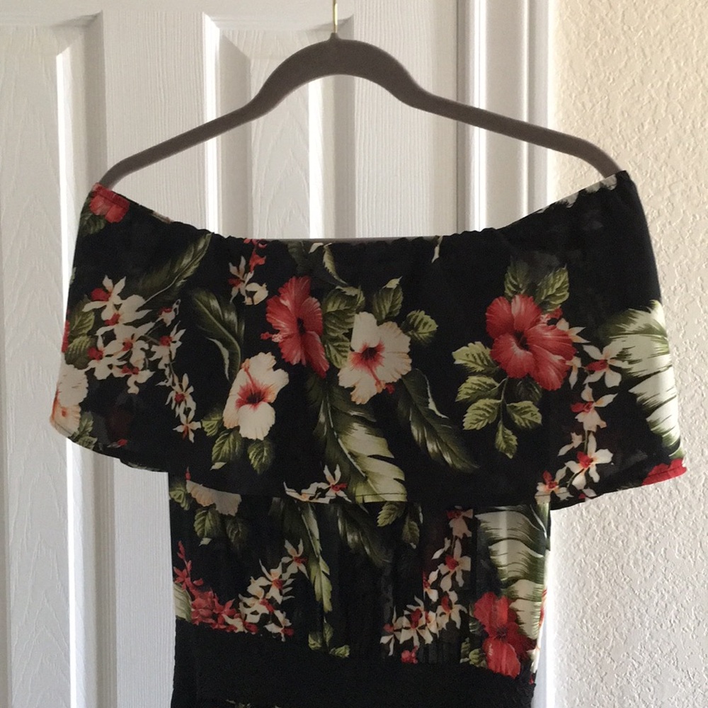 NWT floral off the shoulder maxi dress - Picture 4 of 5